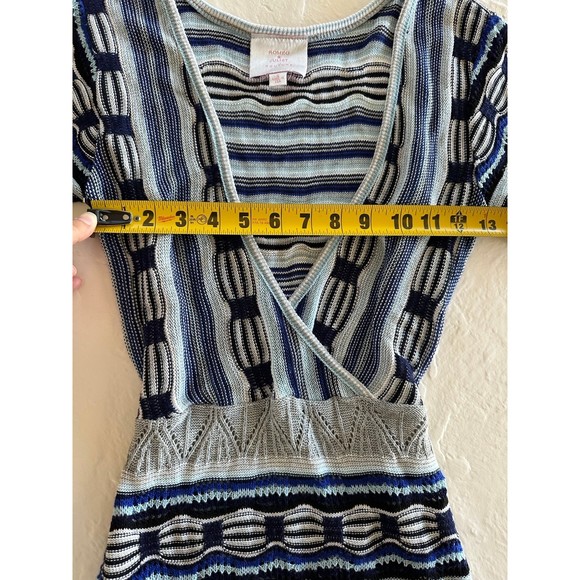 Romeo and Juliet Couture Patterned Knit Tie Dress - Picture 11 of 12